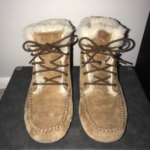 UGG Chickaree Boots